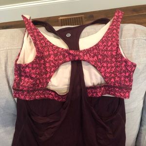 Lululemon tank with bra